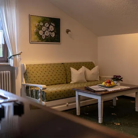 Gaestehaus Alpenflora Fischen im Allgaeu Exterior photo